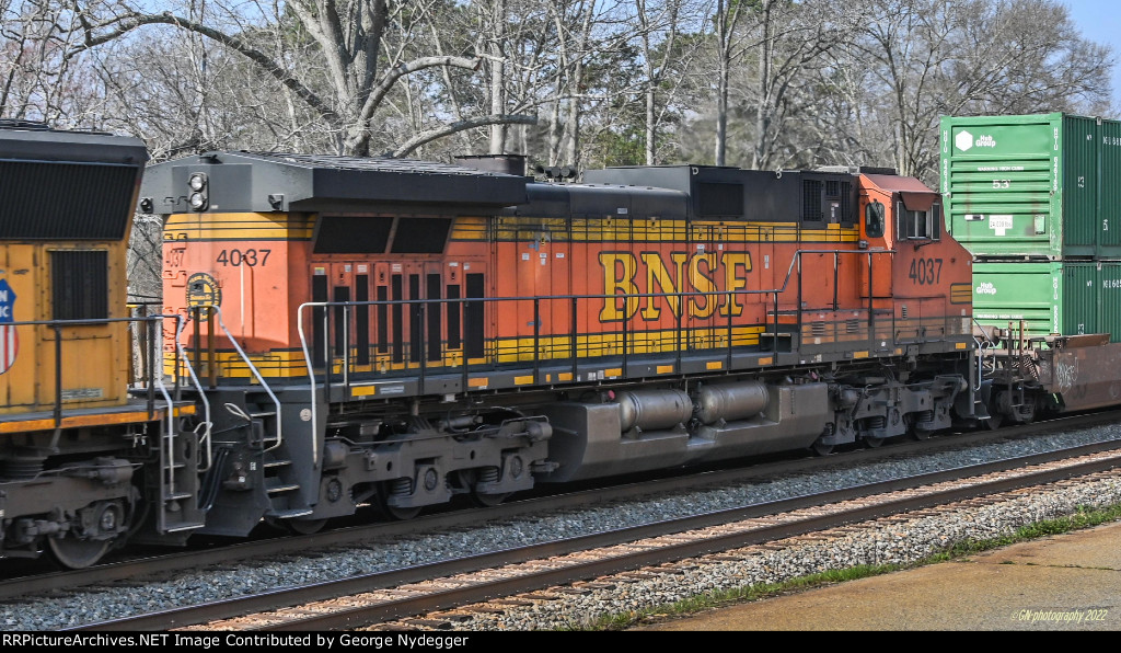 BNSF 4037